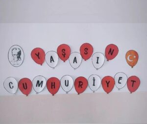 cumhuriyet-bayrami-pano-balonlu